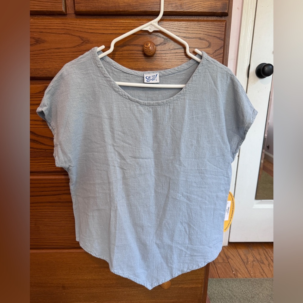 Oh My Gauze 100% cotton top. Light blue/grey.